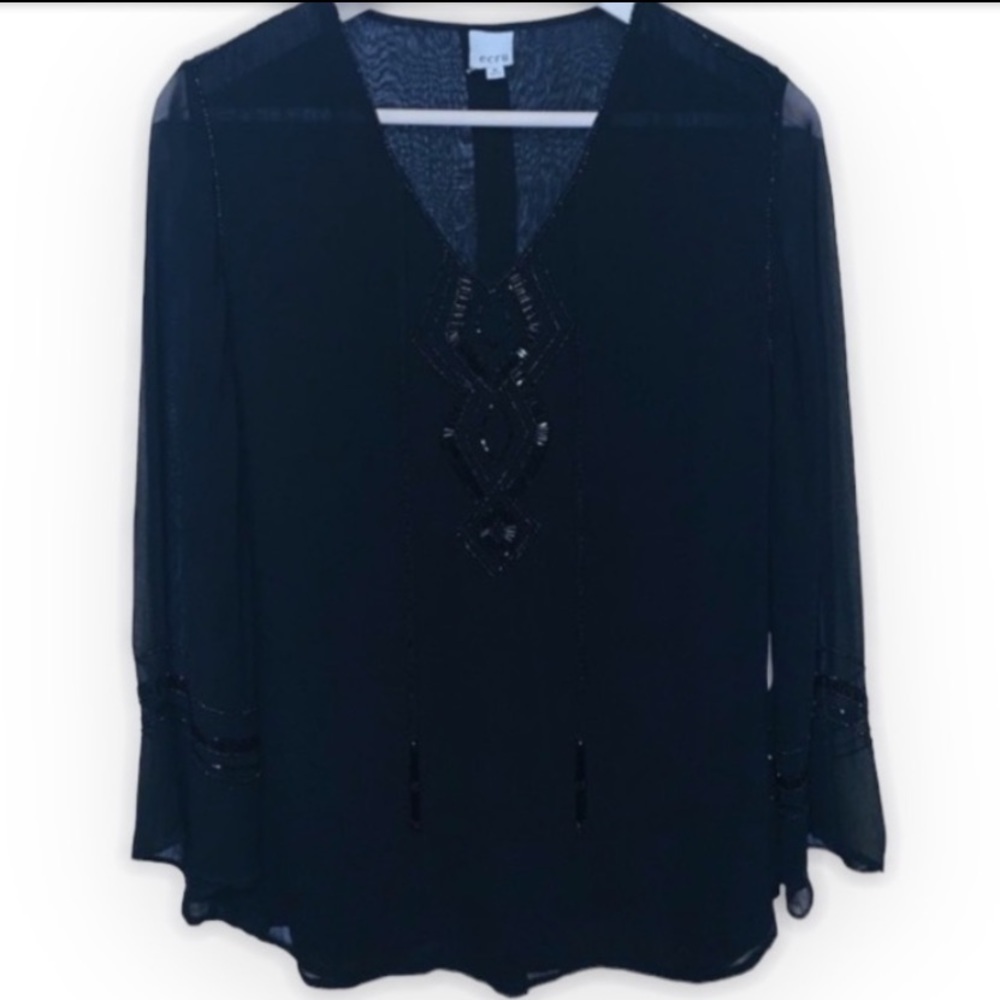 EUC Ecru V-neck Beaded 3-quarter Sleeve Blouse